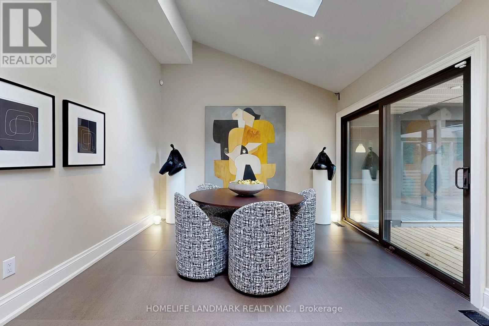 Photo 15 of 1558 Spring Road, Mississauga ON