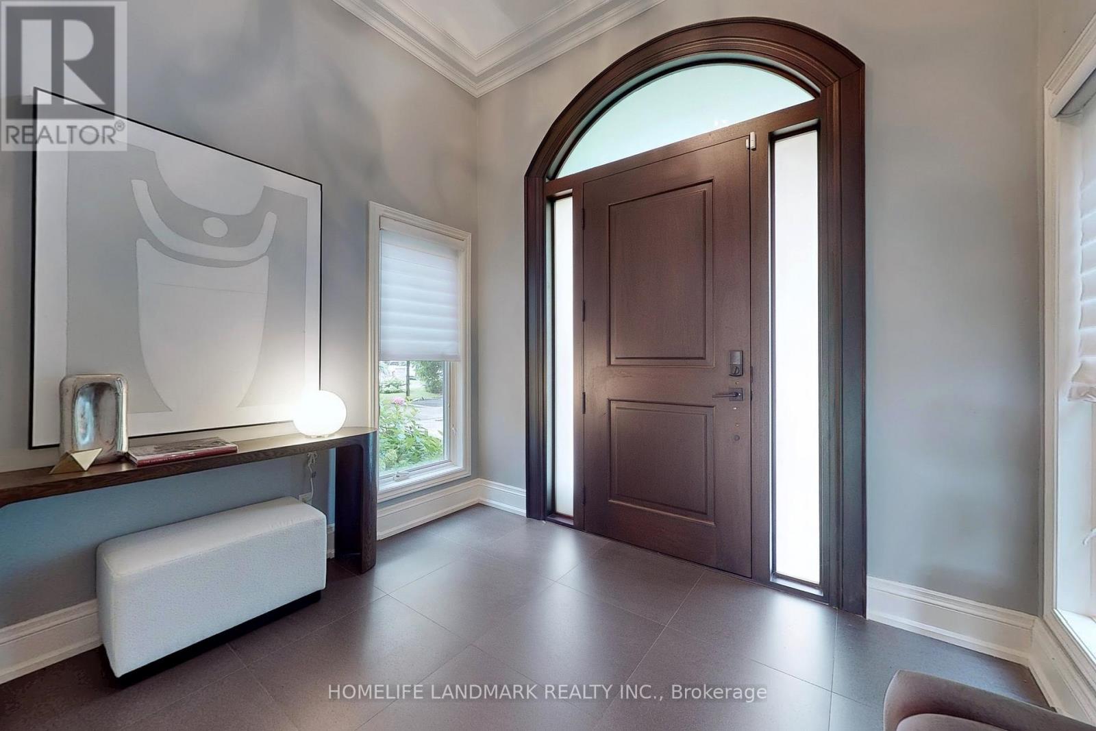 Photo 2 of 1558 Spring Road, Mississauga ON