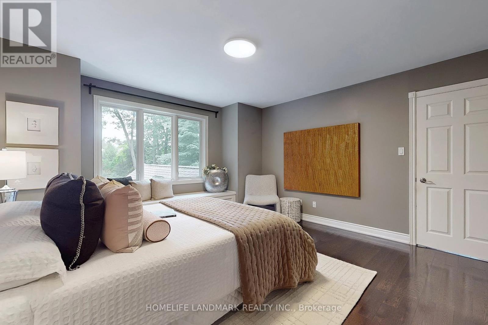 Photo 25 of 1558 Spring Road, Mississauga ON