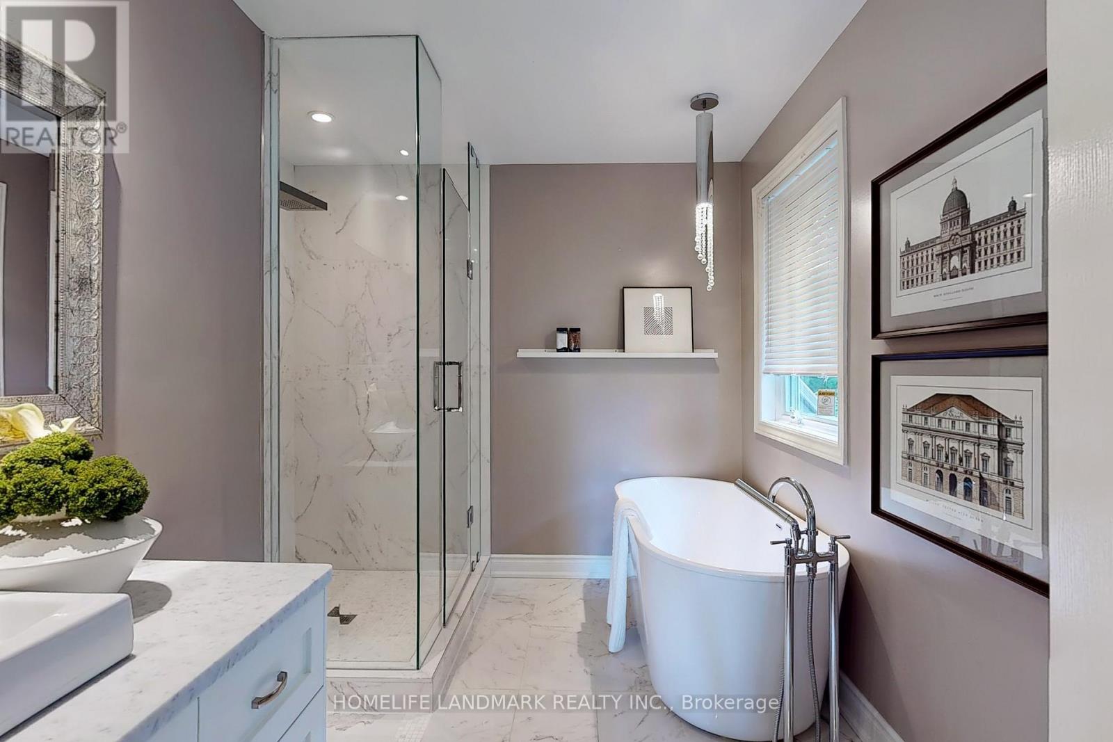Photo 28 of 1558 Spring Road, Mississauga ON
