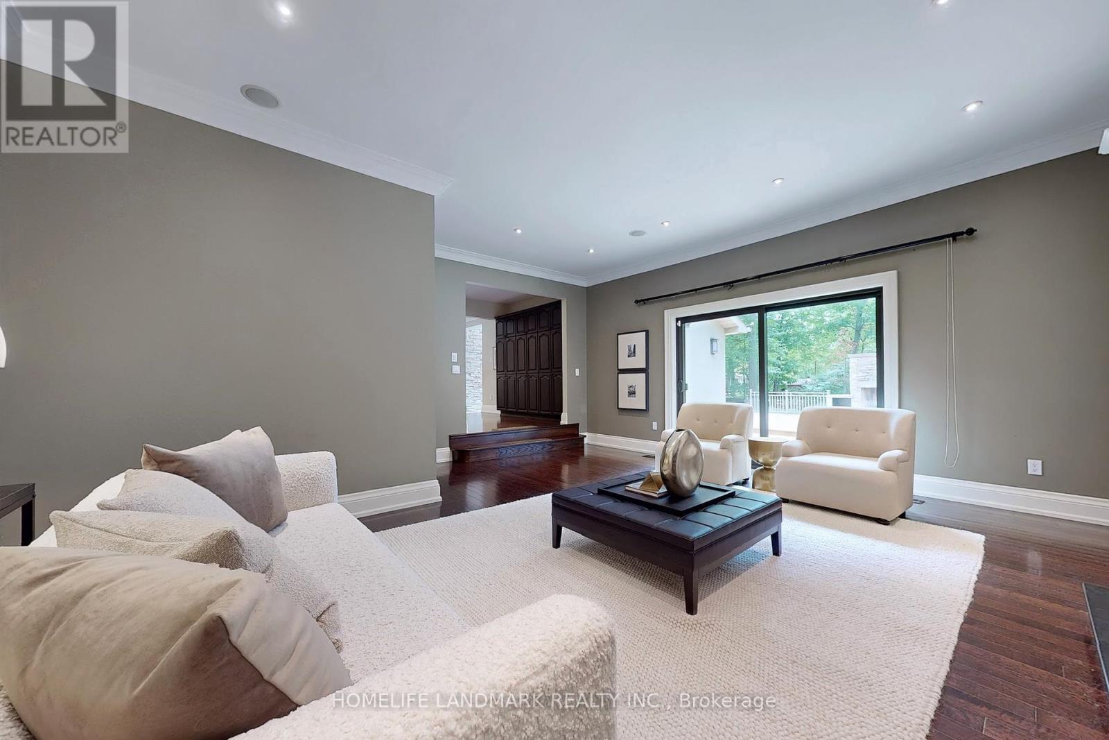 Photo 5 of 1558 Spring Road, Mississauga ON