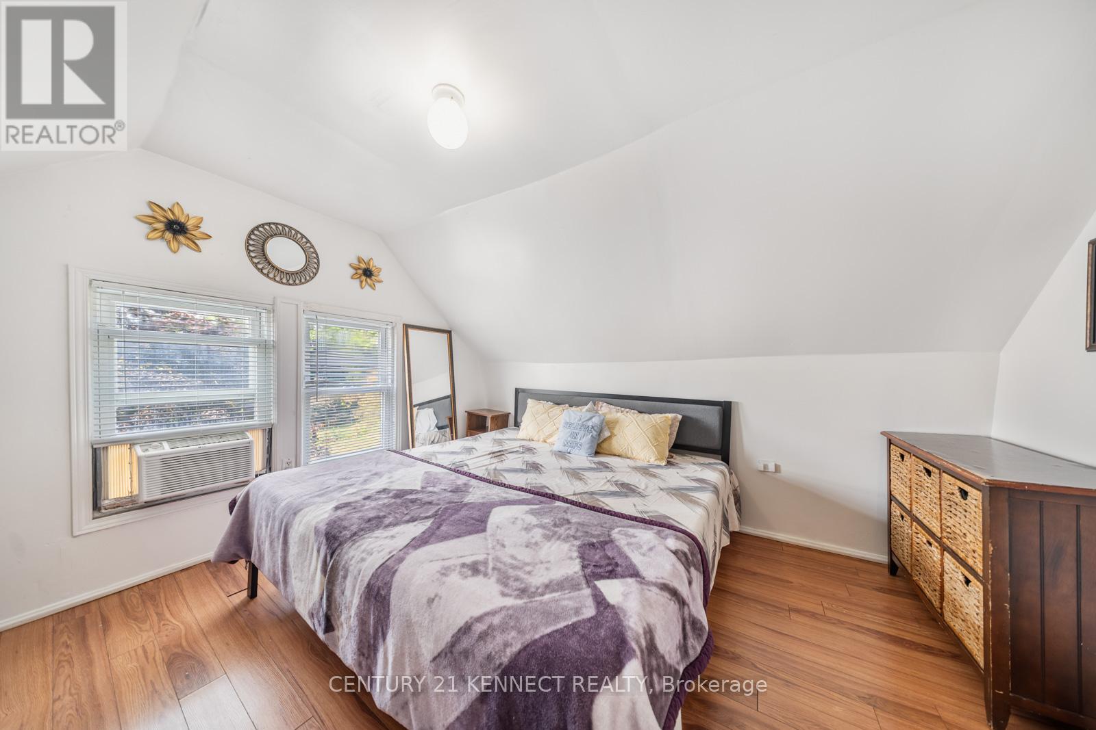 Photo 16 of 4475 4477 Hiram Street, Niagara Falls ON