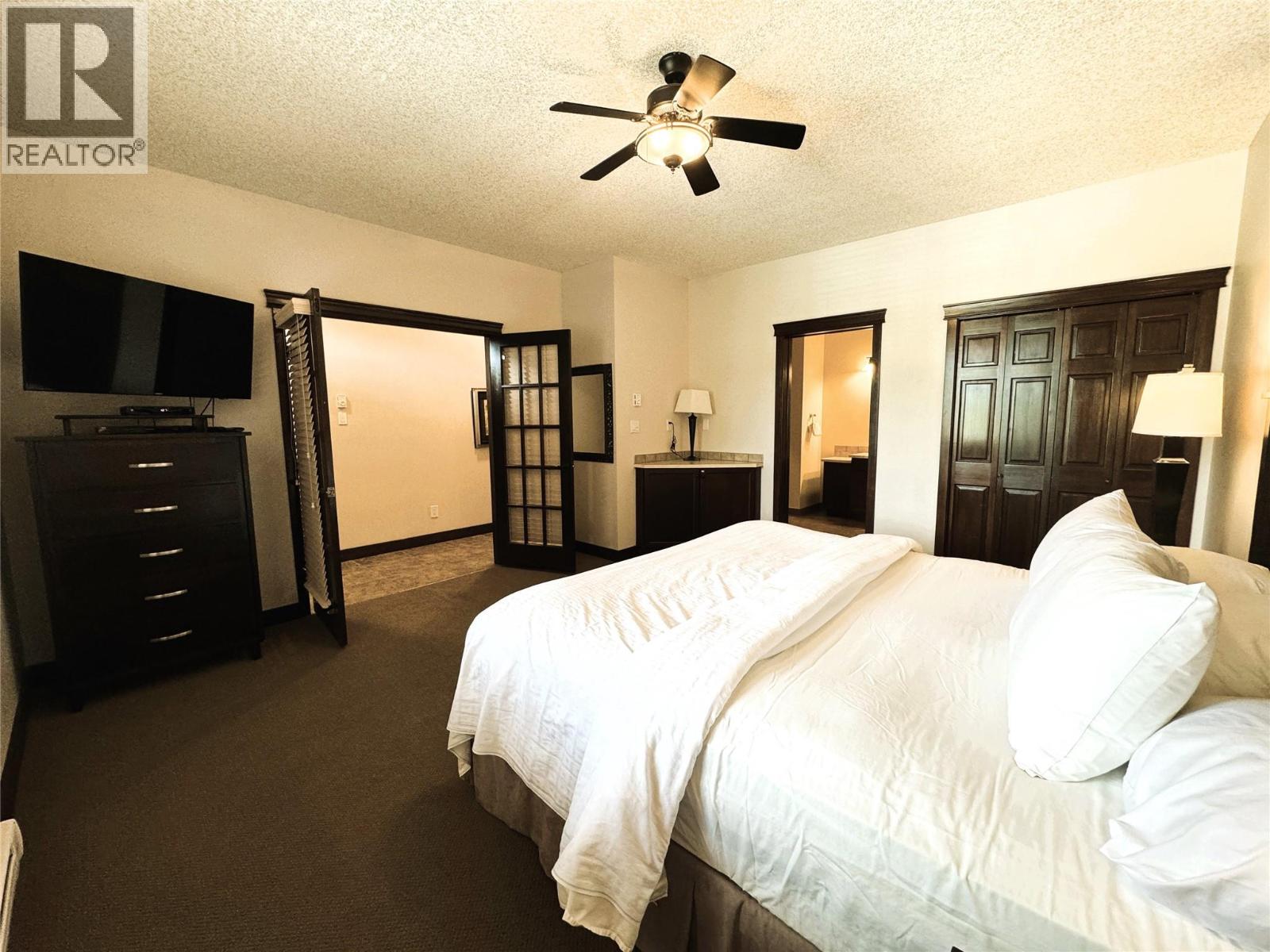 Photo 23 of 500 Bighorn Boulevard Unit 533 B, Radium Hot Springs BC