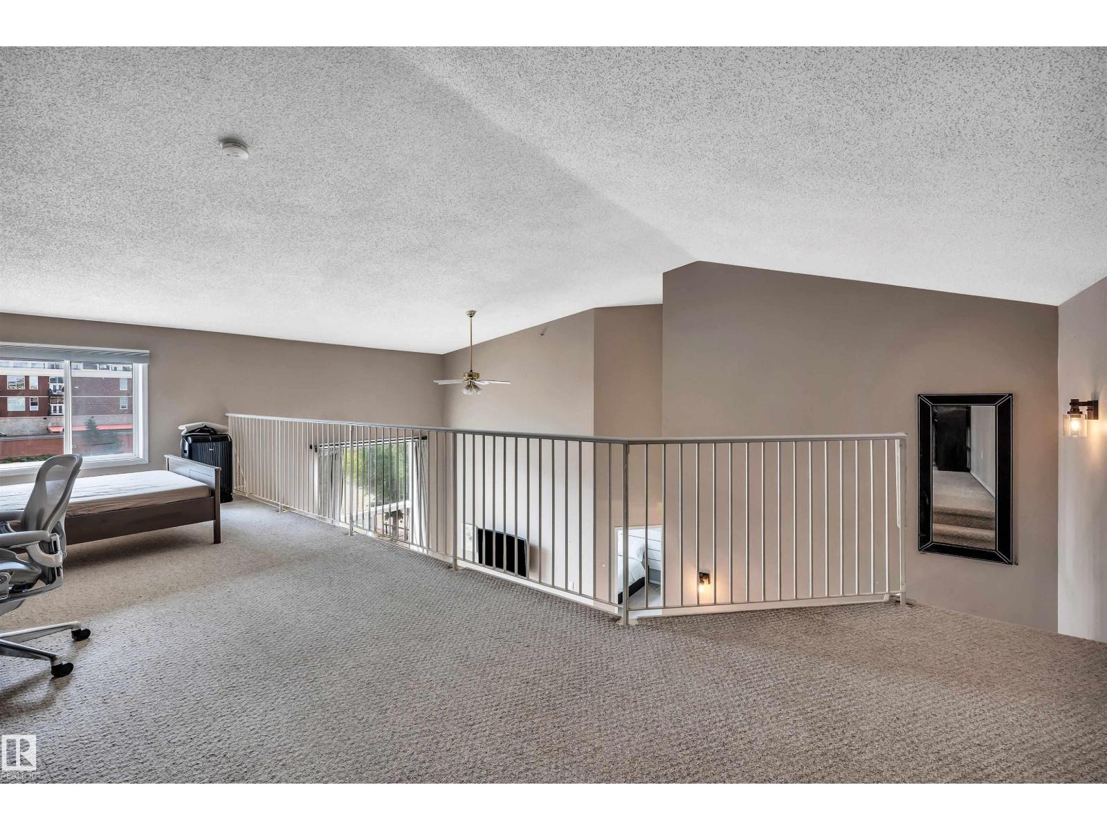 Photo 23 of 31 10331 106 St Nw, Edmonton AB