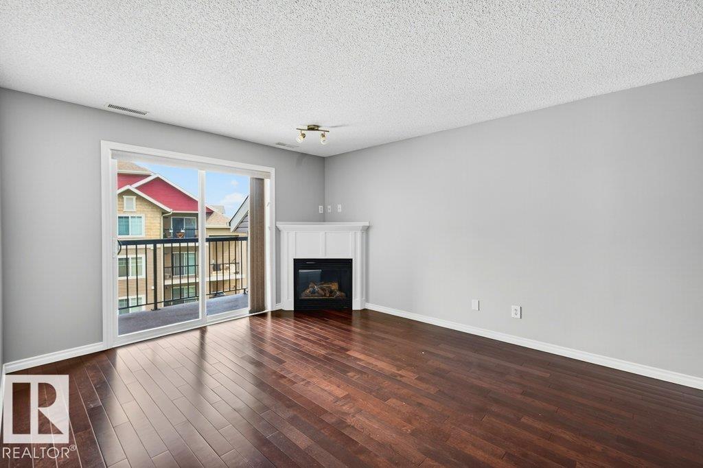 Photo 9 of 321 17415 99 Av Nw, Edmonton AB