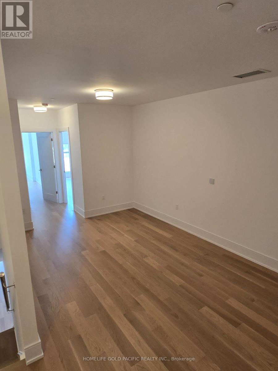 Photo 8 of 109 10 Inn On The Park Drive, Toronto ON