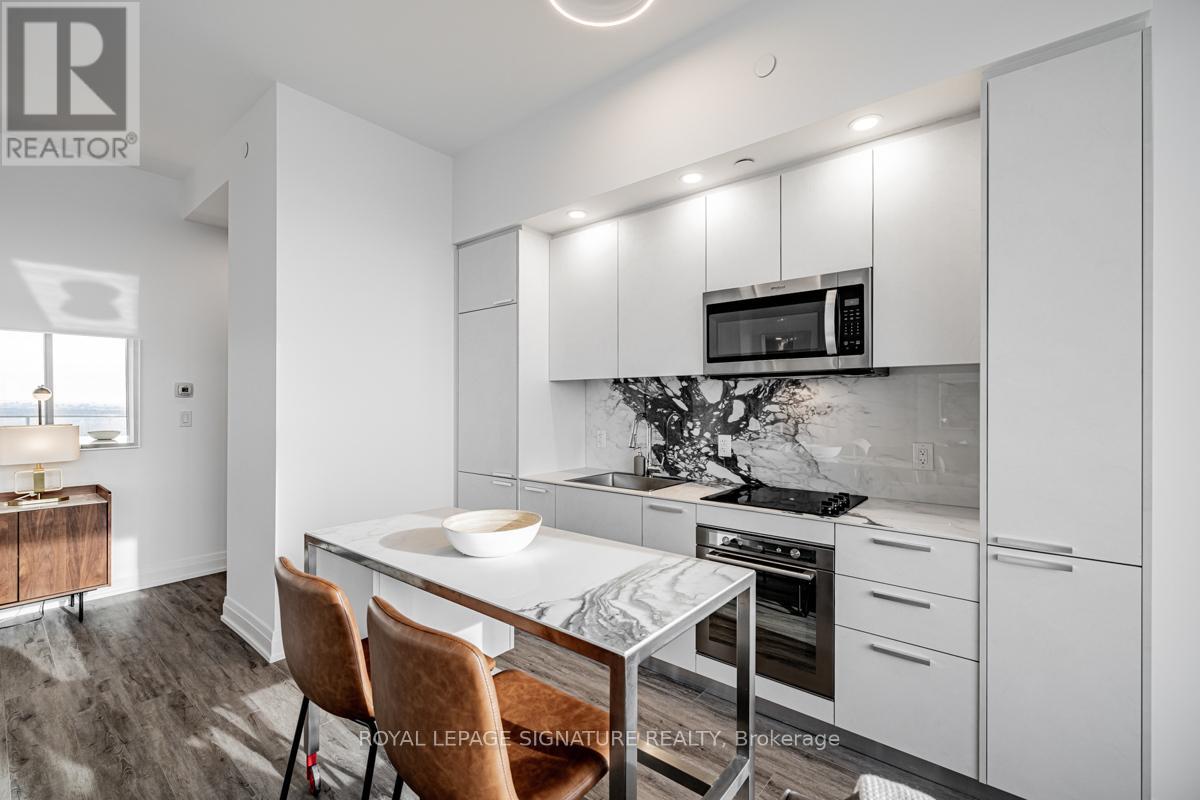 Photo 14 of Ph 506 75 Canterbury Place, Toronto ON