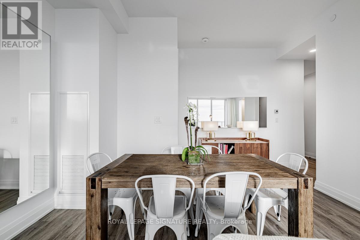 Photo 7 of Ph 506 75 Canterbury Place, Toronto ON