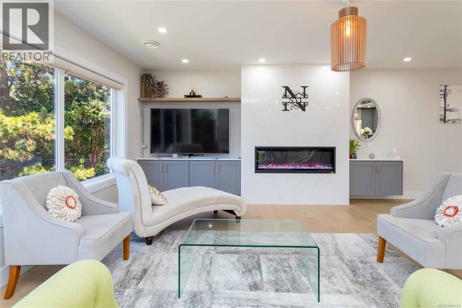  3947 Morgan Street, Saanich