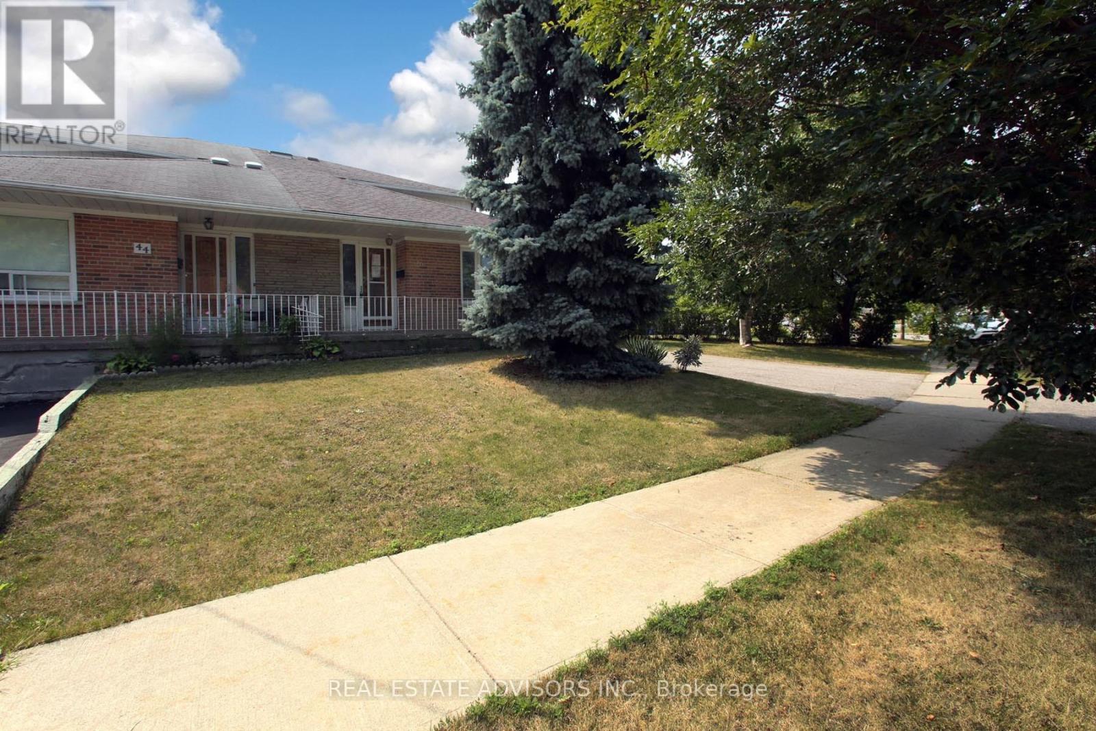Photo 1 of 46 Laskay Crescent, Toronto ON