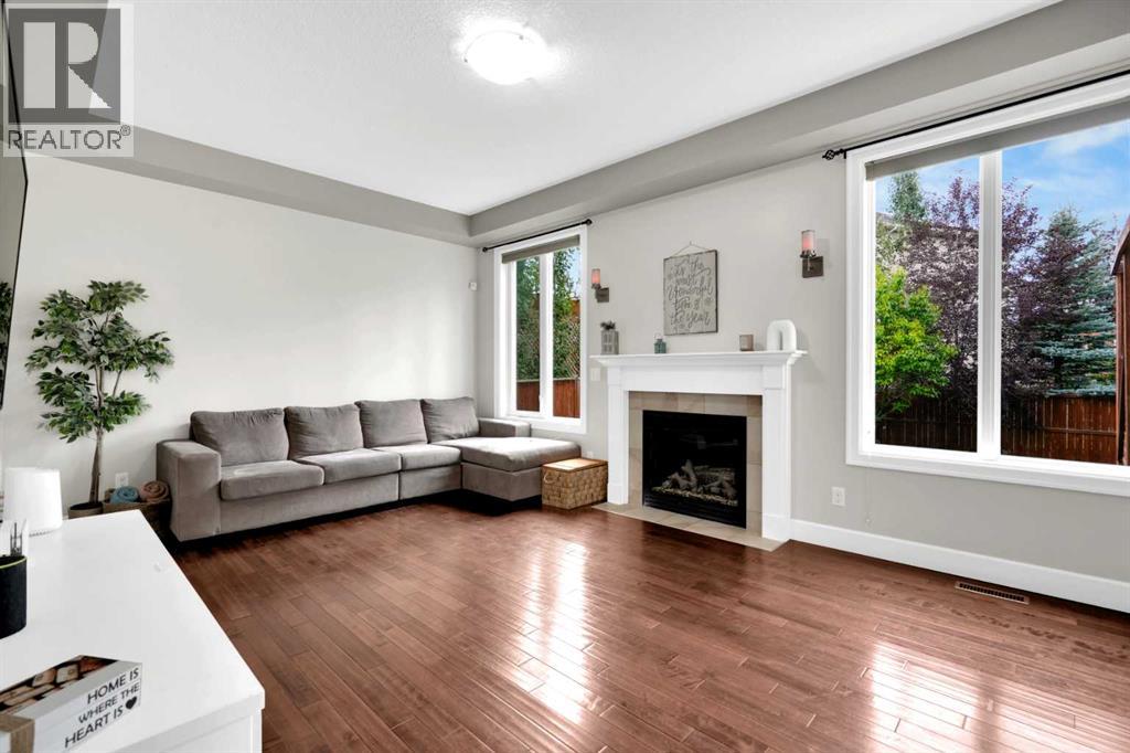 Photo 6 of 2020 Windsong Drive Sw, Airdrie AB