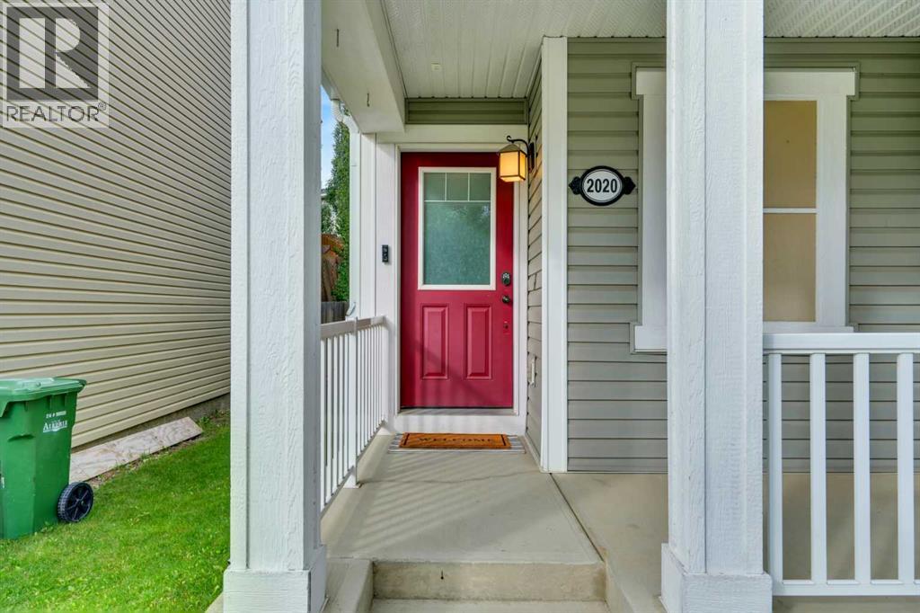 Photo 2 of 2020 Windsong Drive Sw, Airdrie AB