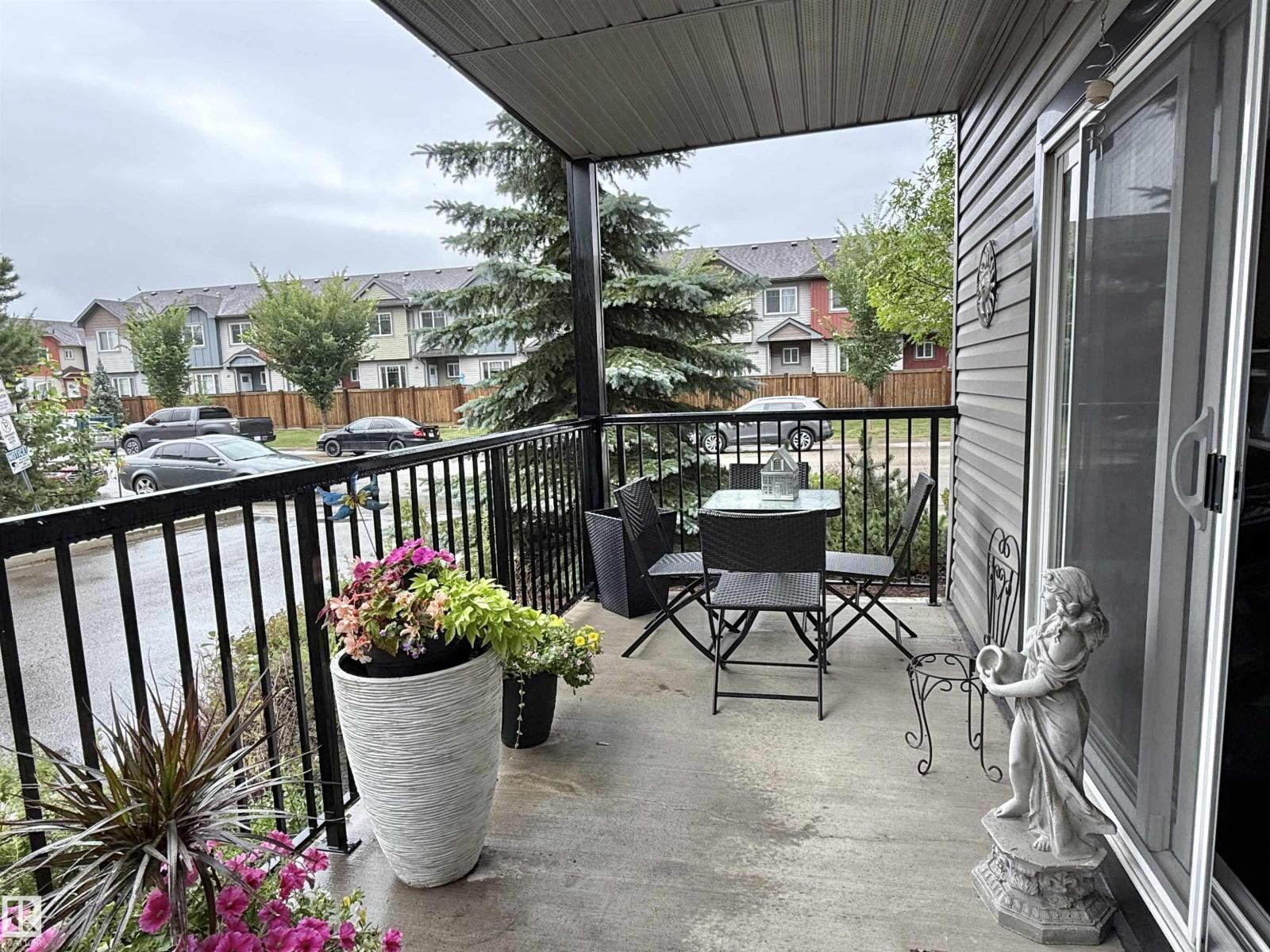 Photo 13 of 104 14808 125 St Nw, Edmonton AB