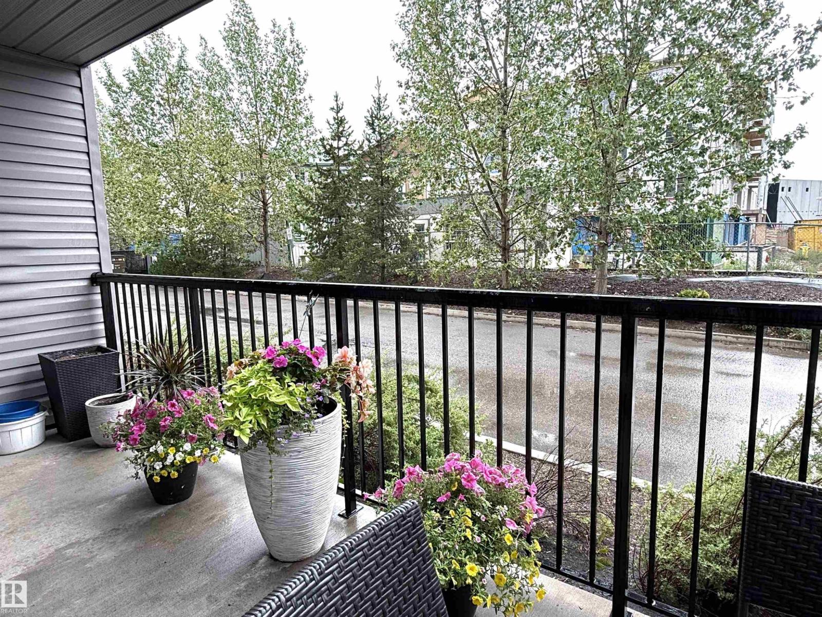 Photo 14 of 104 14808 125 St Nw, Edmonton AB