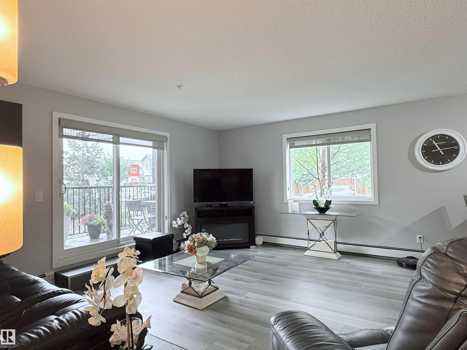 Photo 15 of 104 14808 125 St Nw, Edmonton AB
