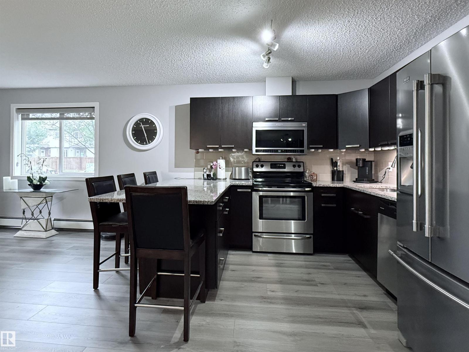 Photo 2 of 104 14808 125 St Nw, Edmonton AB