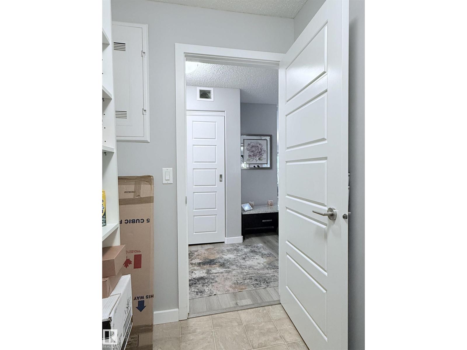 Photo 36 of 104 14808 125 St Nw, Edmonton AB