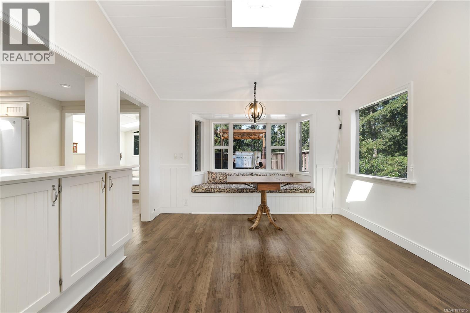 Photo 22 of 2582 Rainville Rd, Langford BC