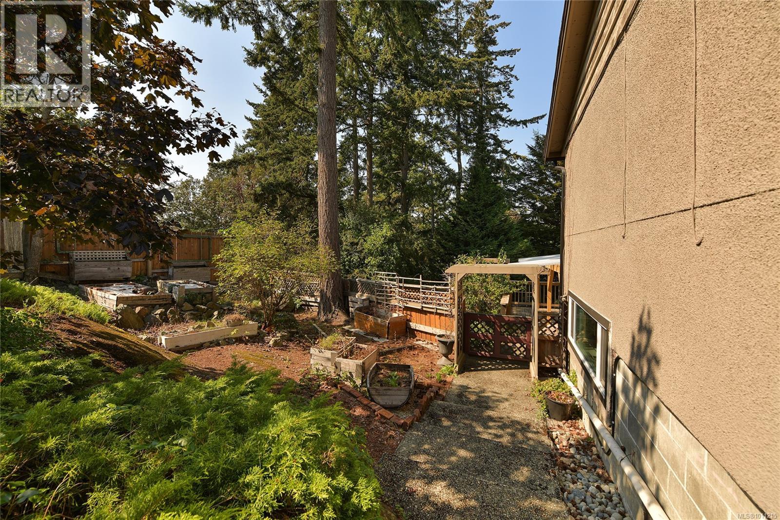 Photo 68 of 2582 Rainville Rd, Langford BC