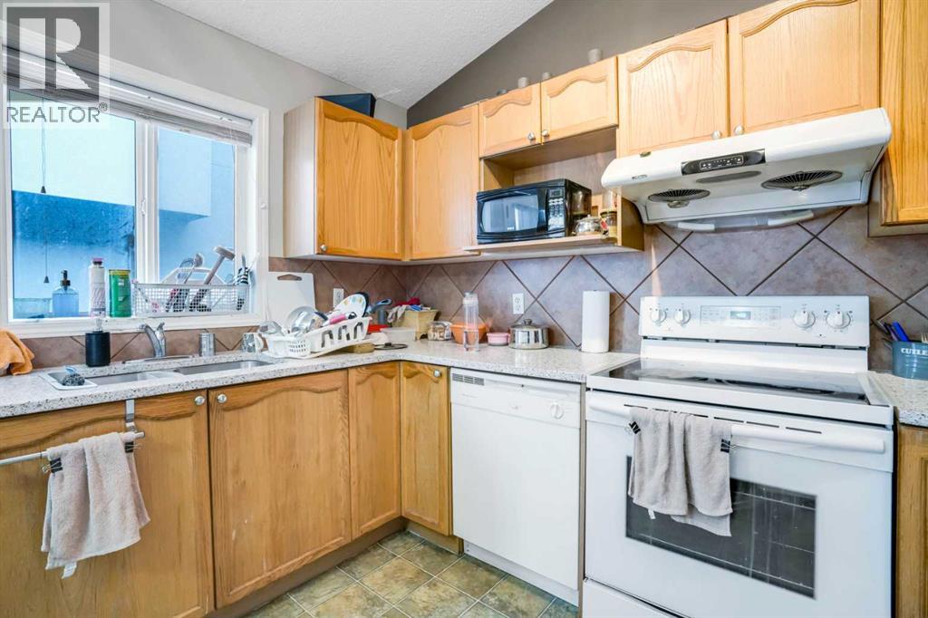 Photo 11 of 6216 Taralea Park Ne, Calgary AB