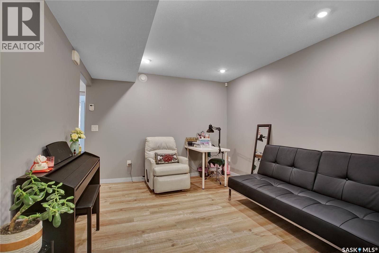 Single Family House 2 Level for Sale in  Kloppenburg STREET Saskatoon 