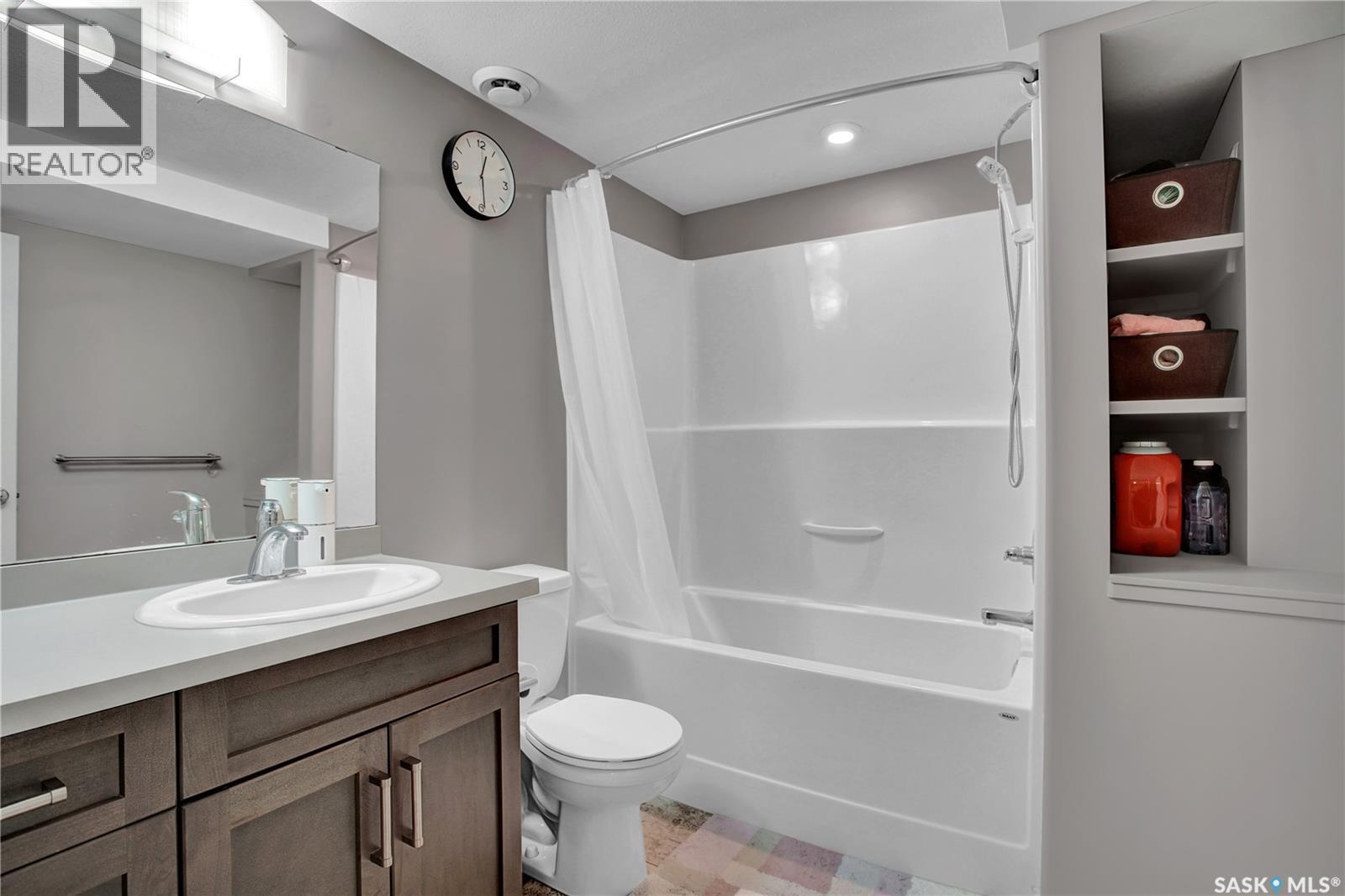 Single Family House 2 Level for Sale in  Kloppenburg STREET Saskatoon 