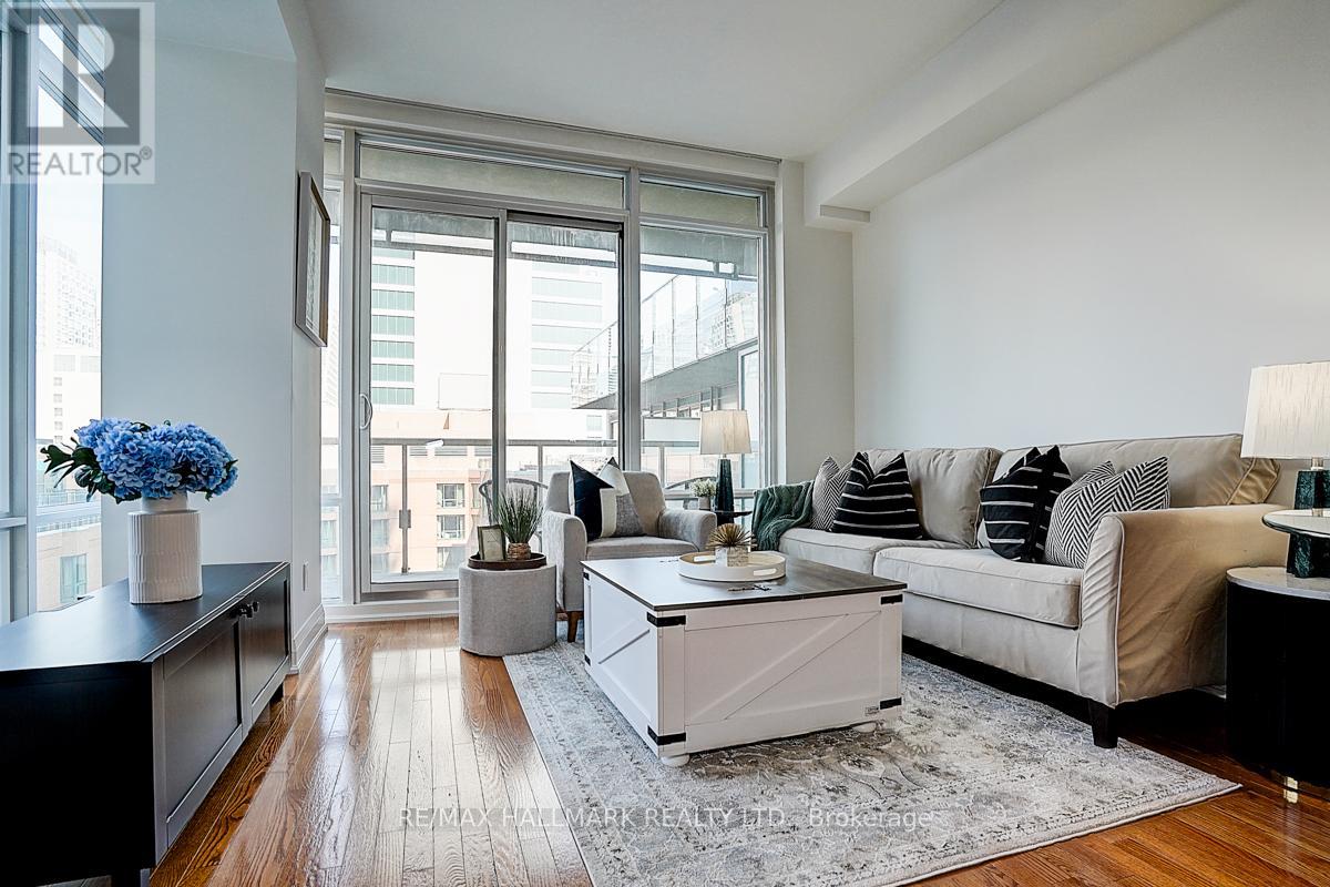 Photo 1 of 819 1 Bedford Road, Toronto ON