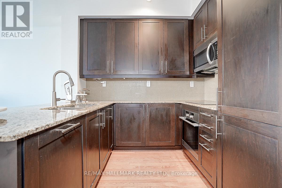 Photo 18 of 819 1 Bedford Road, Toronto ON