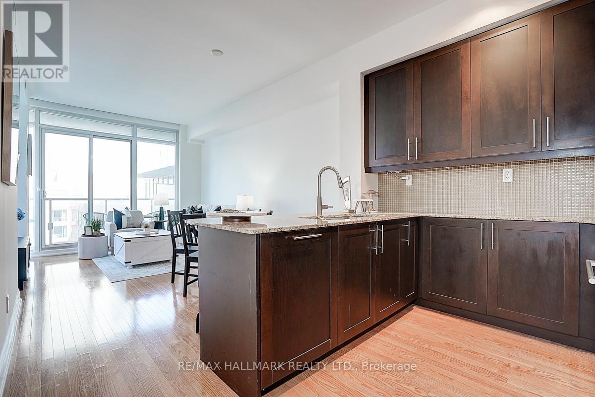 Photo 20 of 819 1 Bedford Road, Toronto ON