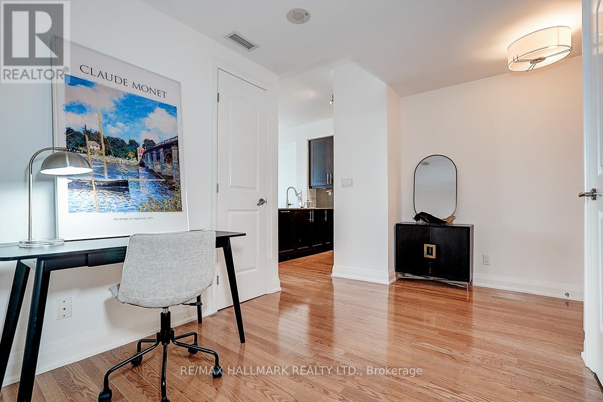 Photo 22 of 819 1 Bedford Road, Toronto ON