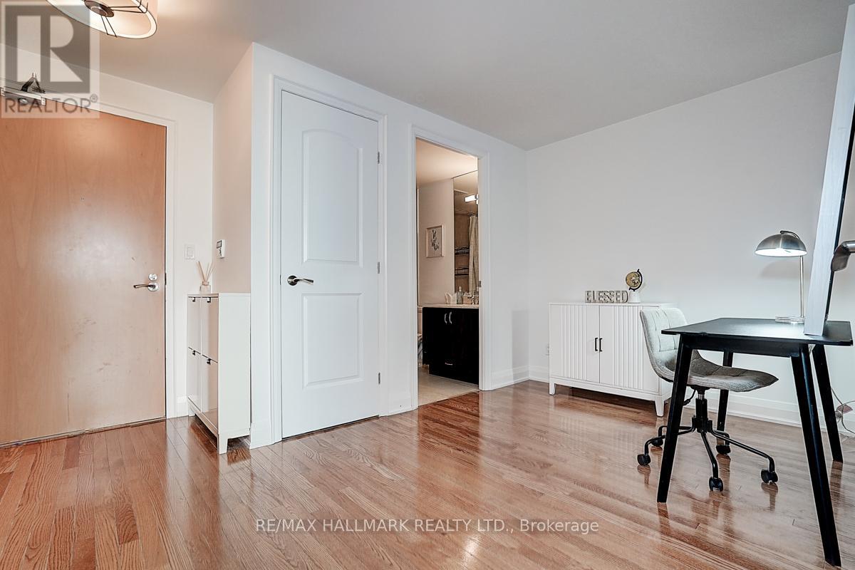 Photo 26 of 819 1 Bedford Road, Toronto ON