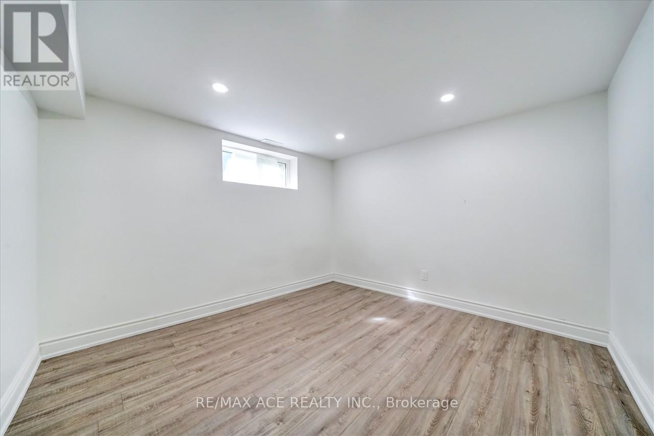 Photo 10 of Bsmt 20 Martindale Road, Toronto ON
