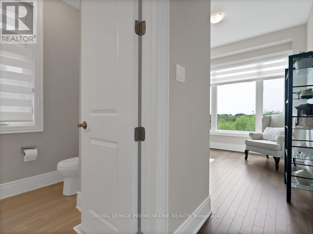 Photo 14 of 69 Crawford Drive, King ON