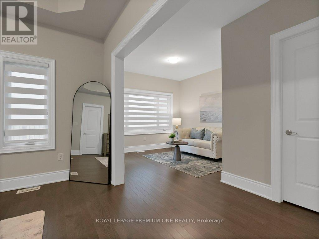 Photo 20 of 69 Crawford Drive, King ON