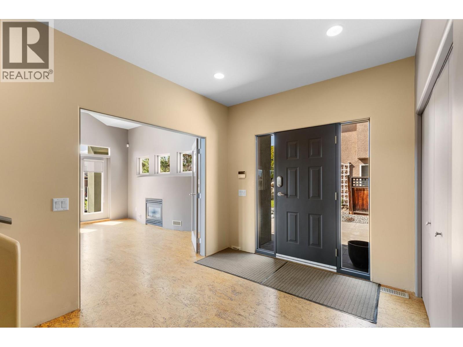  2111 Lillooet Crescent, Kelowna