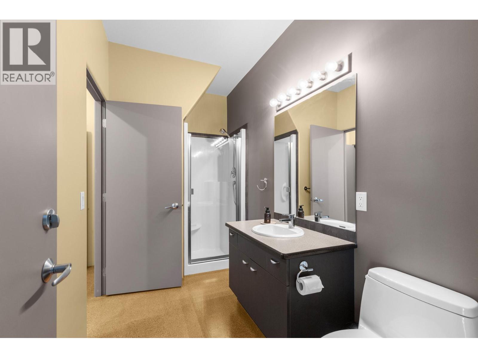  2111 Lillooet Crescent, Kelowna