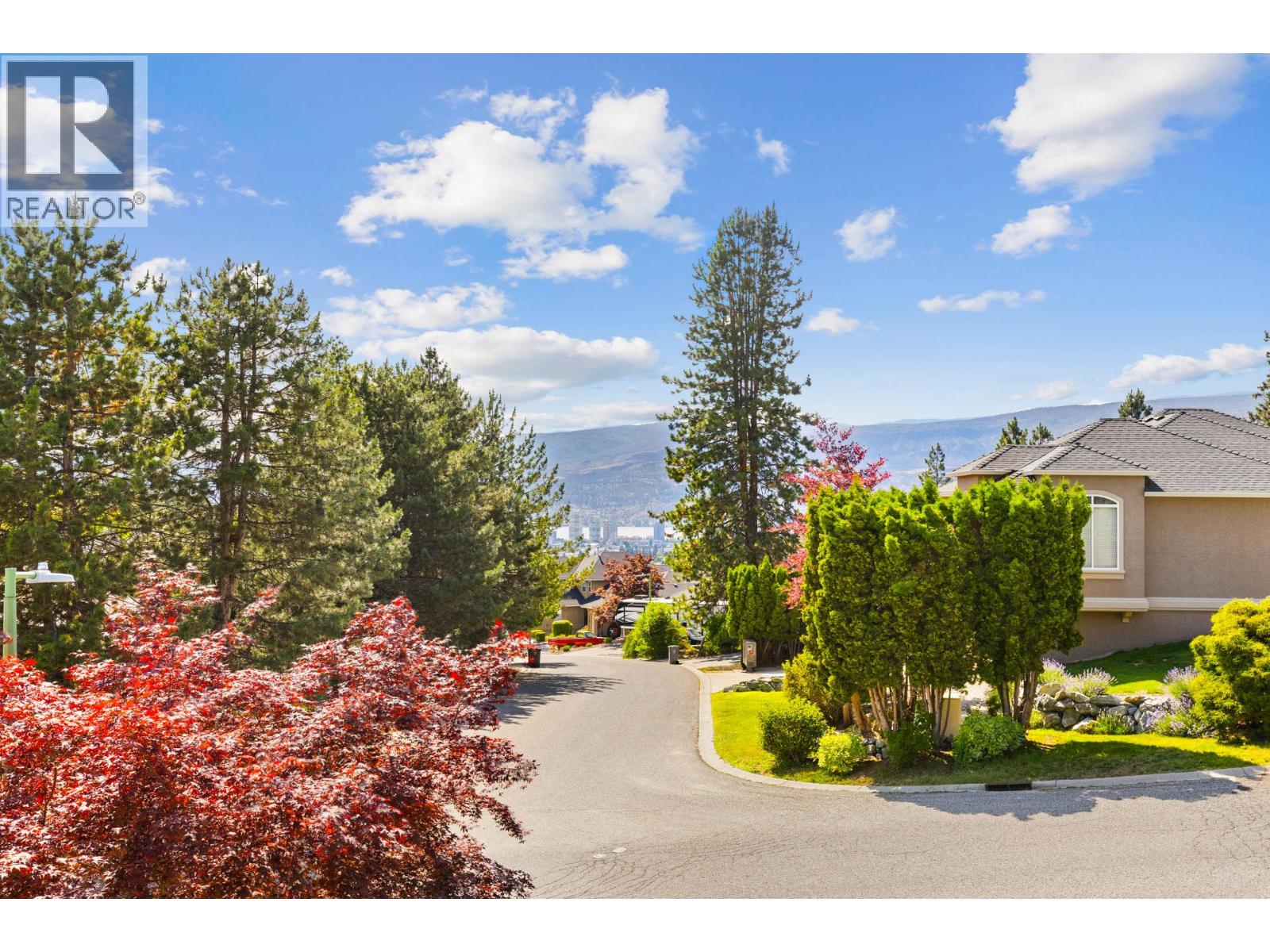  2111 Lillooet Crescent, Kelowna