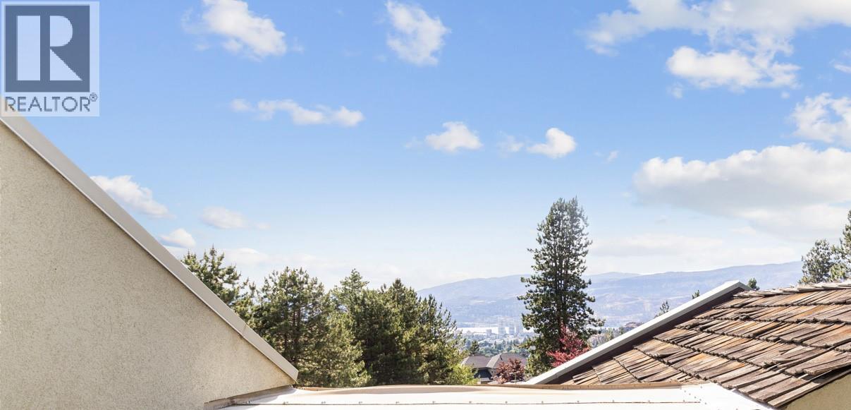  2111 Lillooet Crescent, Kelowna