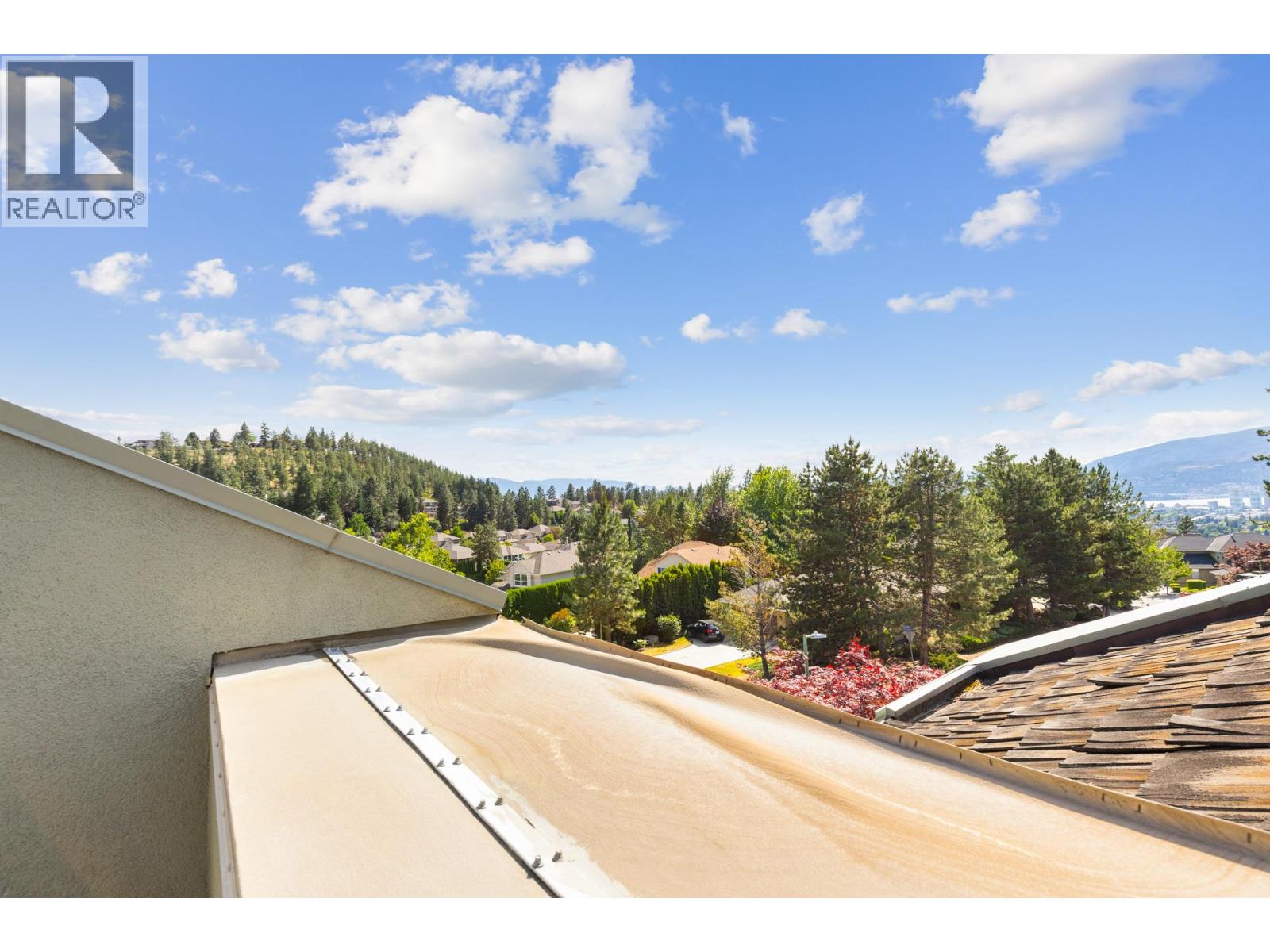  2111 Lillooet Crescent, Kelowna