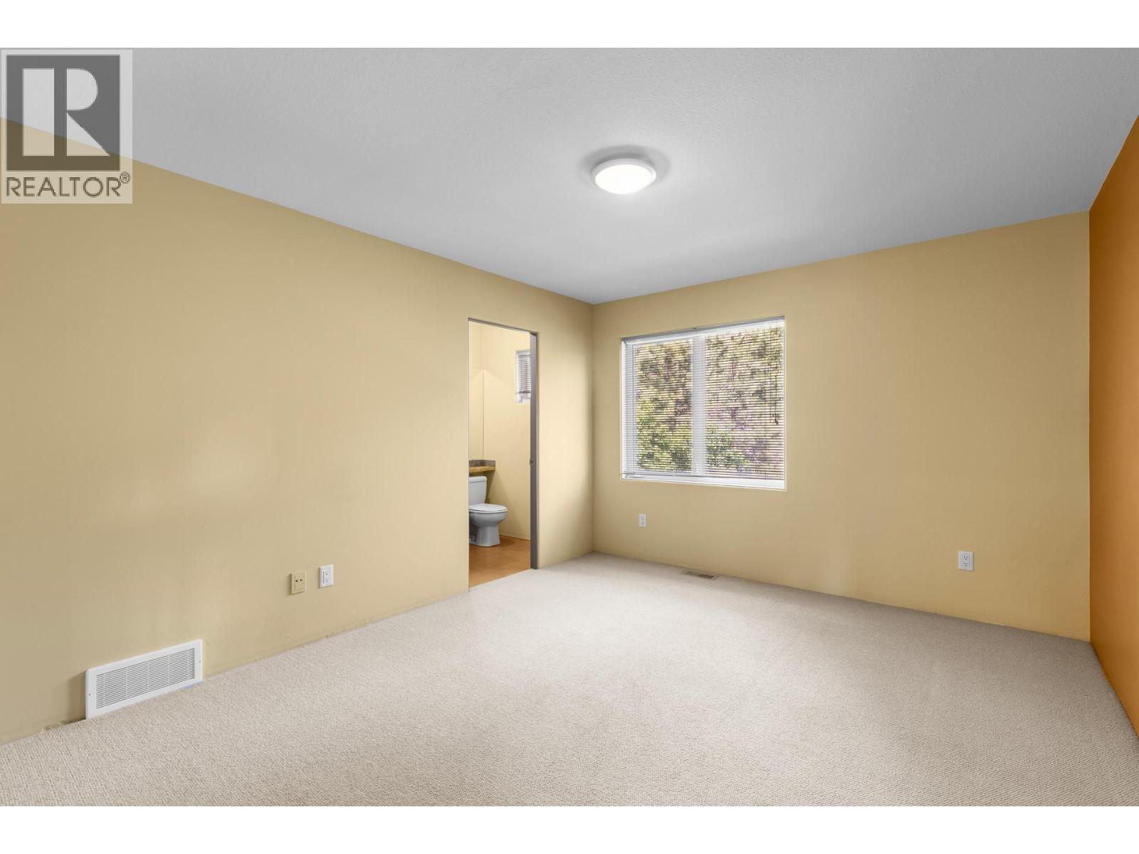  2111 Lillooet Crescent, Kelowna