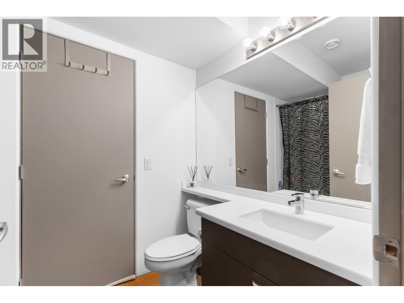  2111 Lillooet Crescent, Kelowna
