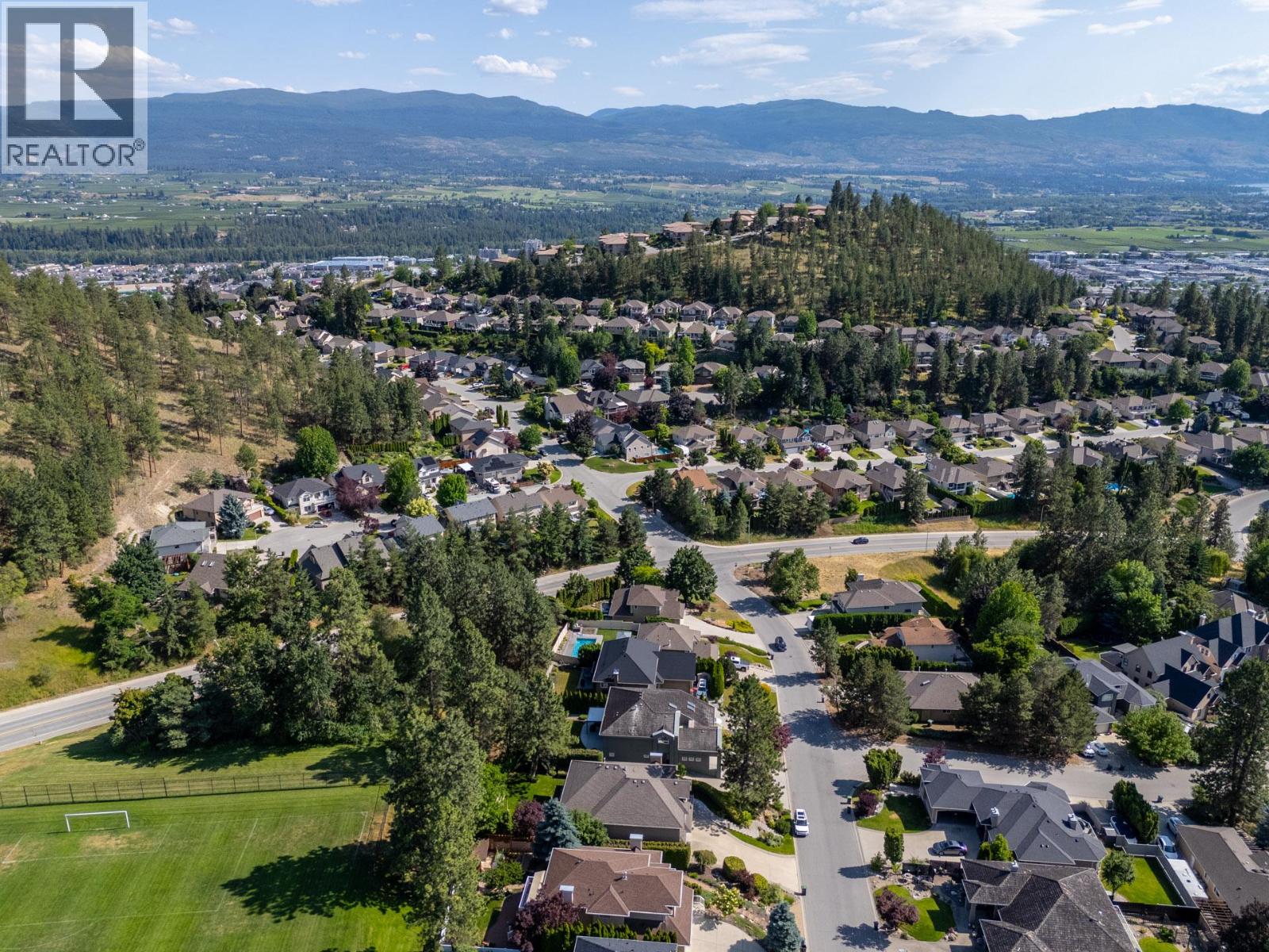  2111 Lillooet Crescent, Kelowna