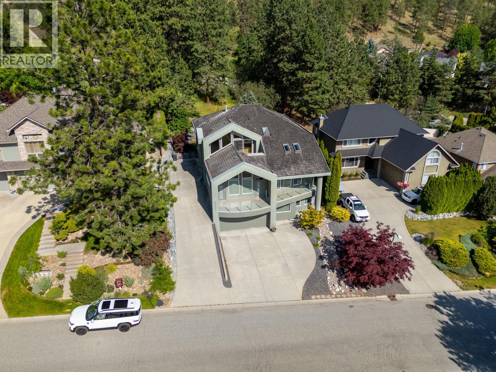  2111 Lillooet Crescent, Kelowna