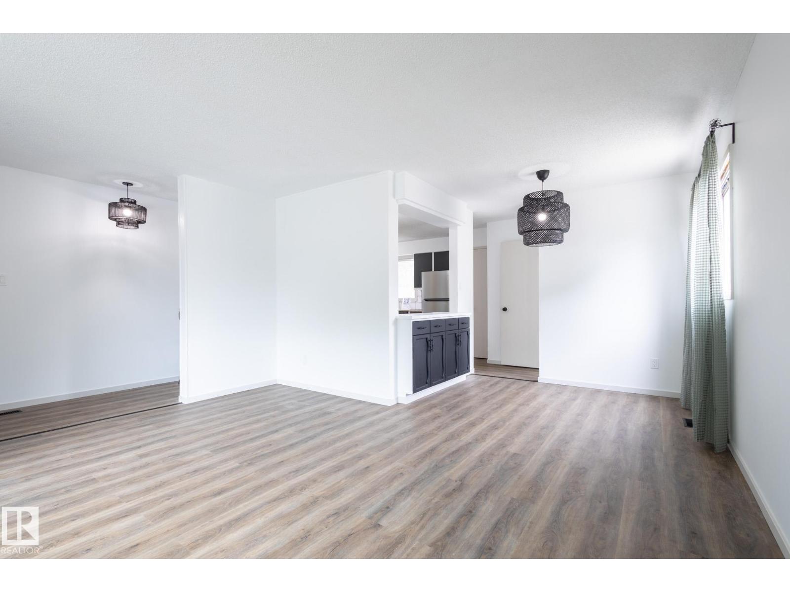 Photo 40 of 75 Marion Dr, Sherwood Park AB