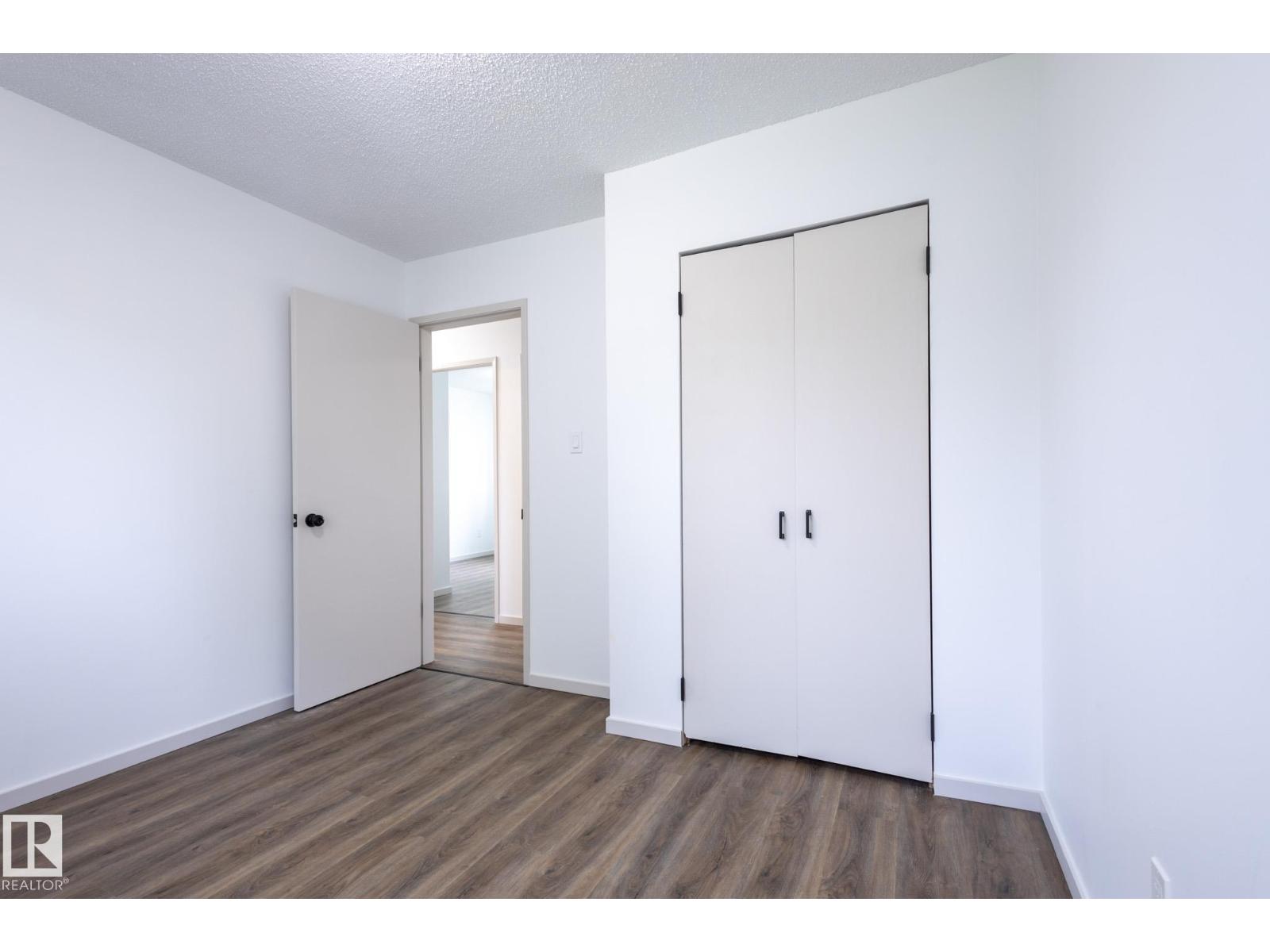 Photo 4 of 75 Marion Dr, Sherwood Park AB