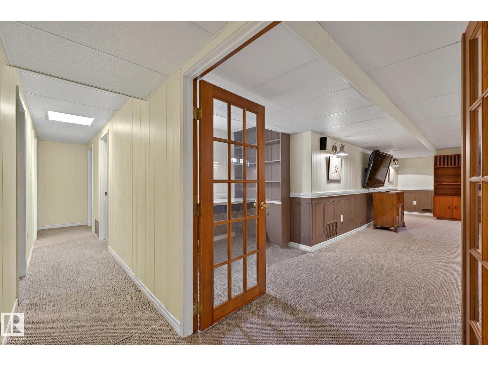 Photo 28 of 7608 143 A St Nw, Edmonton AB