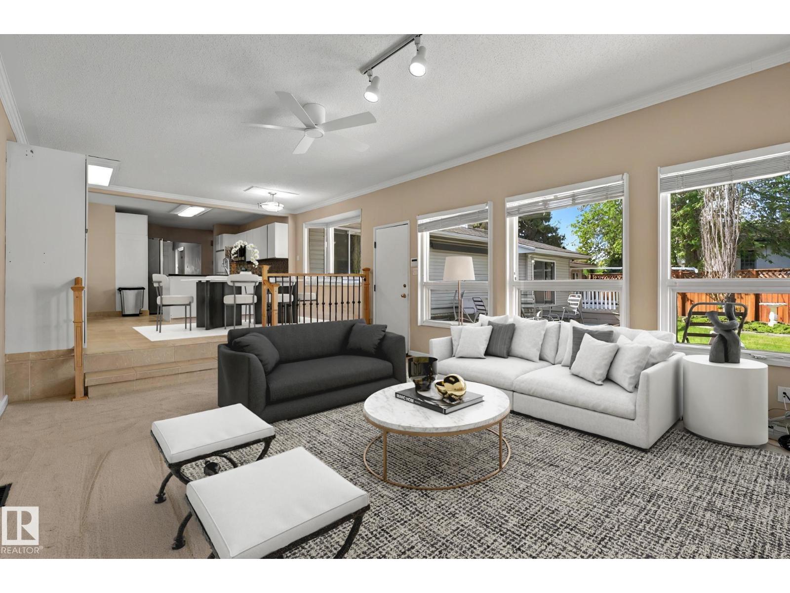 Photo 16 of 7608 143 A St Nw, Edmonton AB