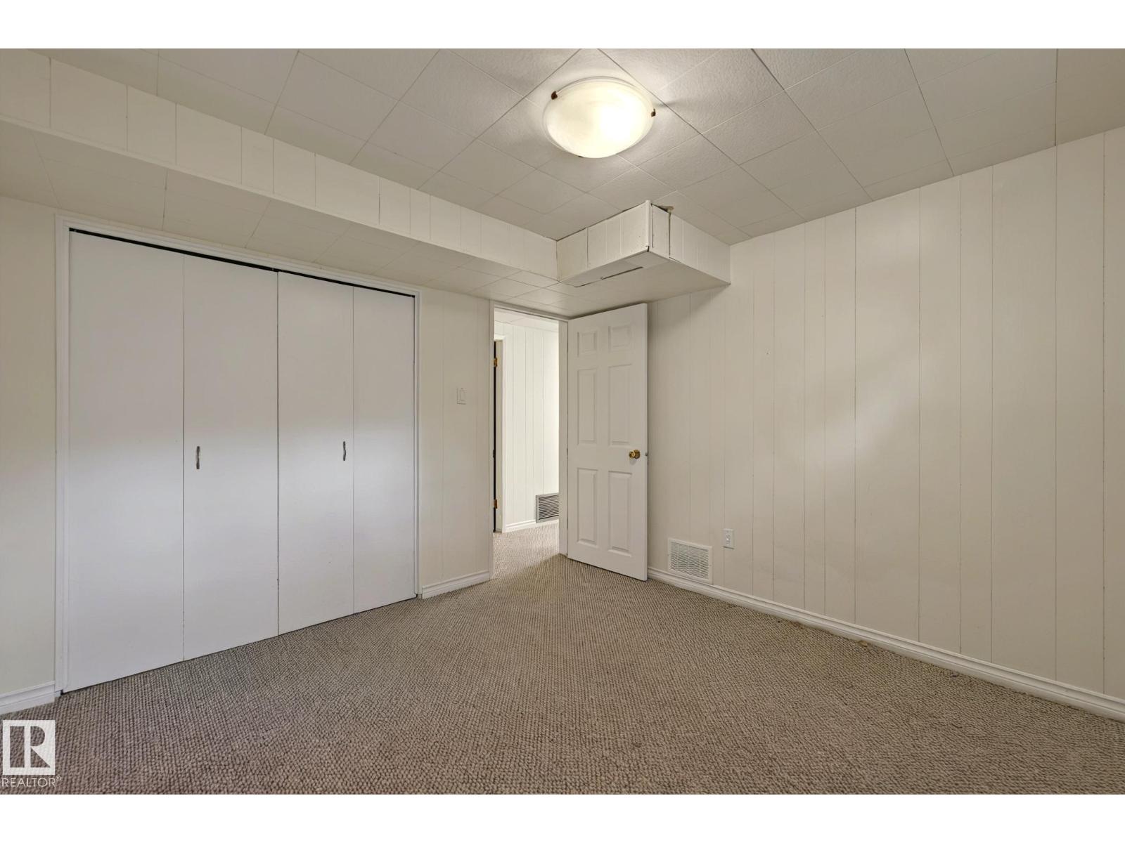 Photo 33 of 7608 143 A St Nw, Edmonton AB