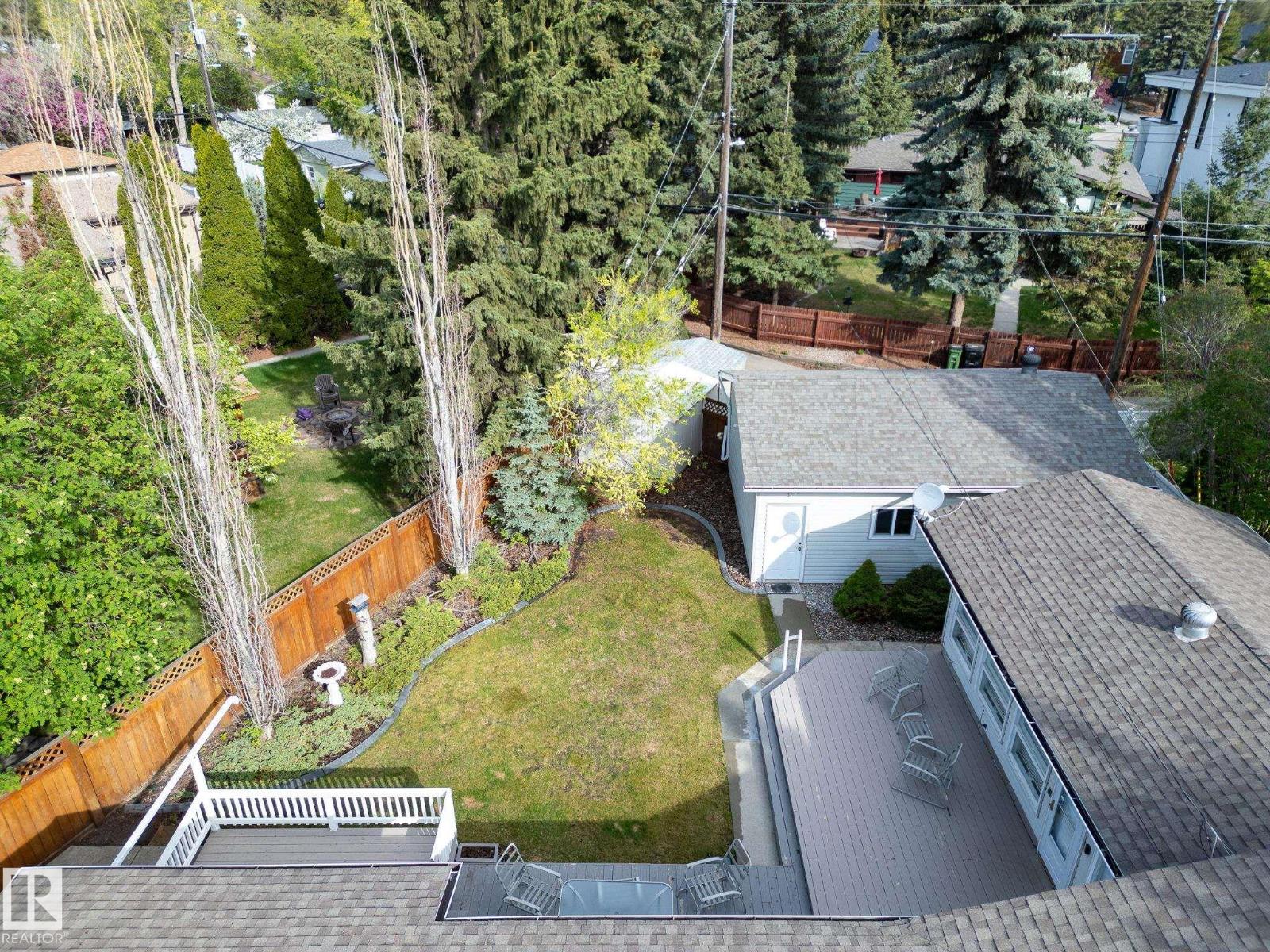 Photo 37 of 7608 143 A St Nw, Edmonton AB
