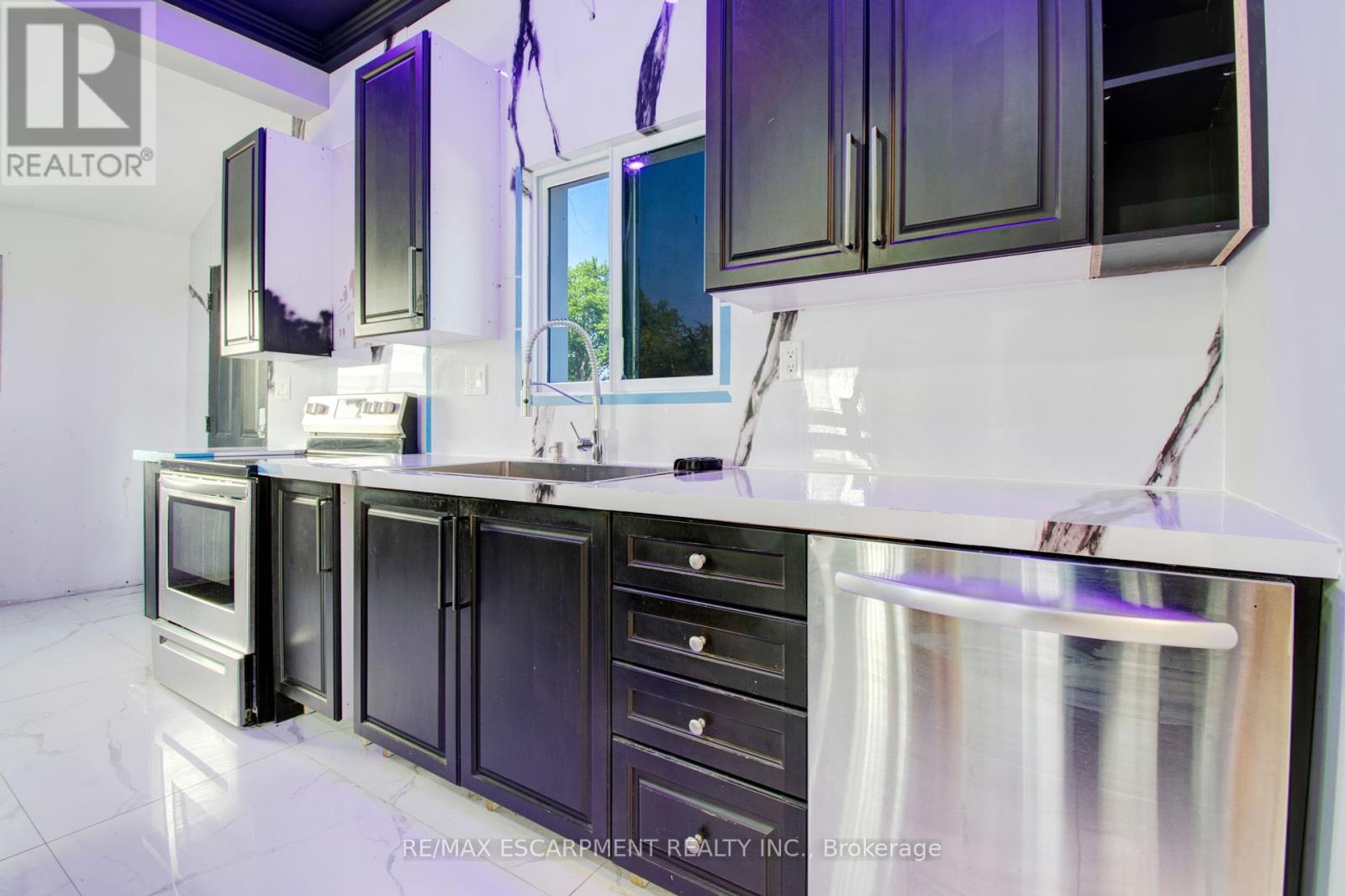 Photo 18 of 85 East 37th Street, Hamilton ON